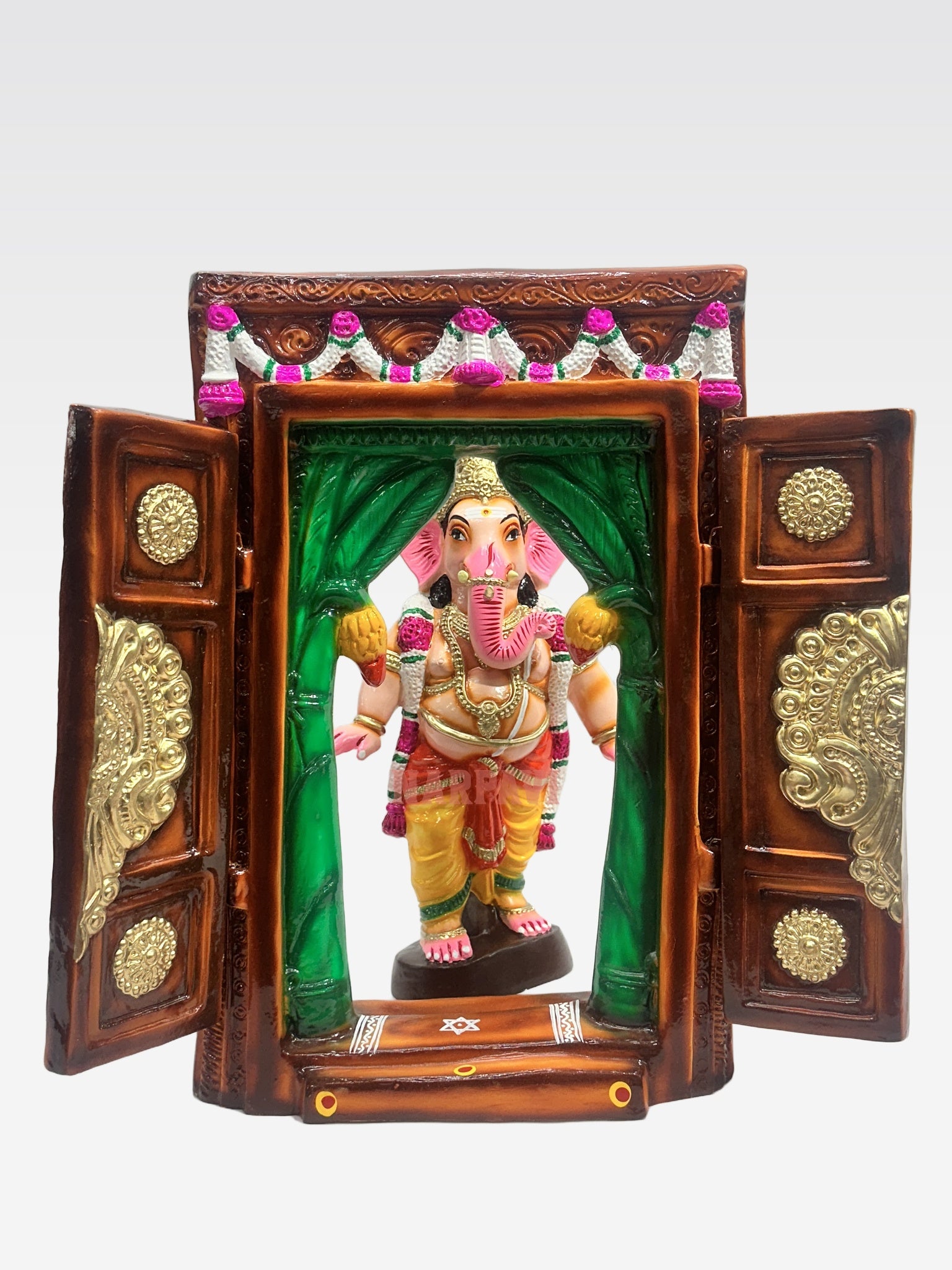 SS VAASTHU GANAPATHY 19"