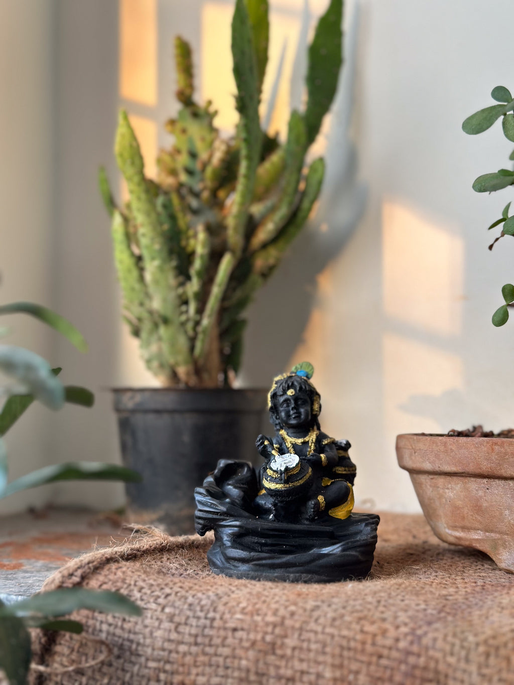 Back flow dhoop stand - Baby Krishna