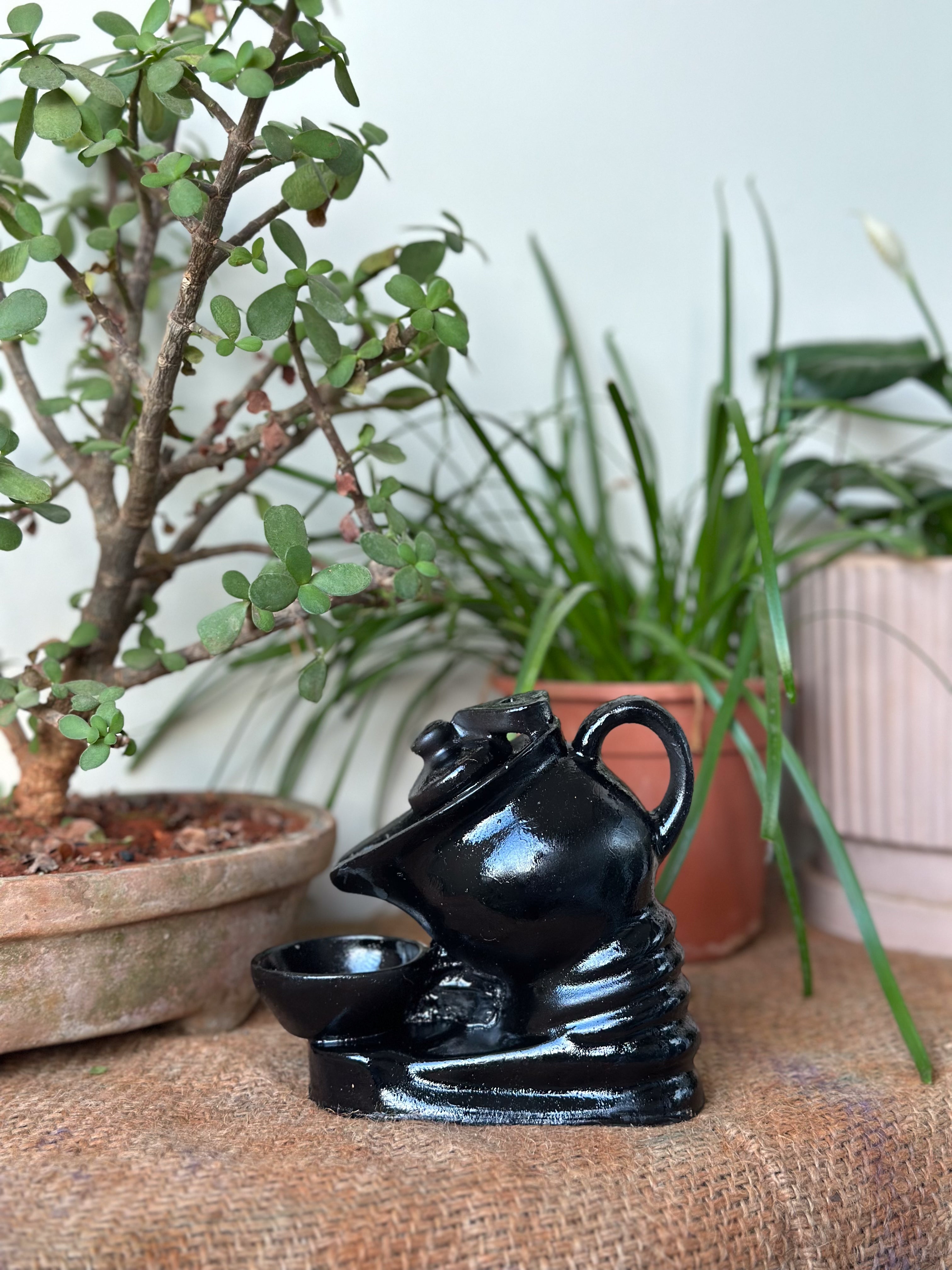 Back flow dhoop stand - Pouring Cup