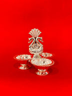 MOONRU MUGAM MAYIL VILAKKU