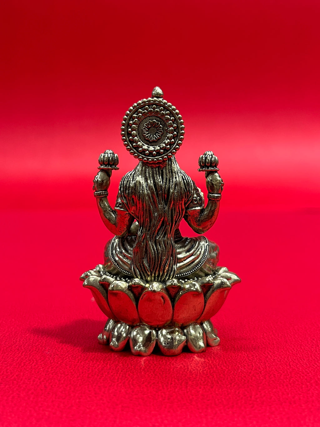 Lakshmi (S)