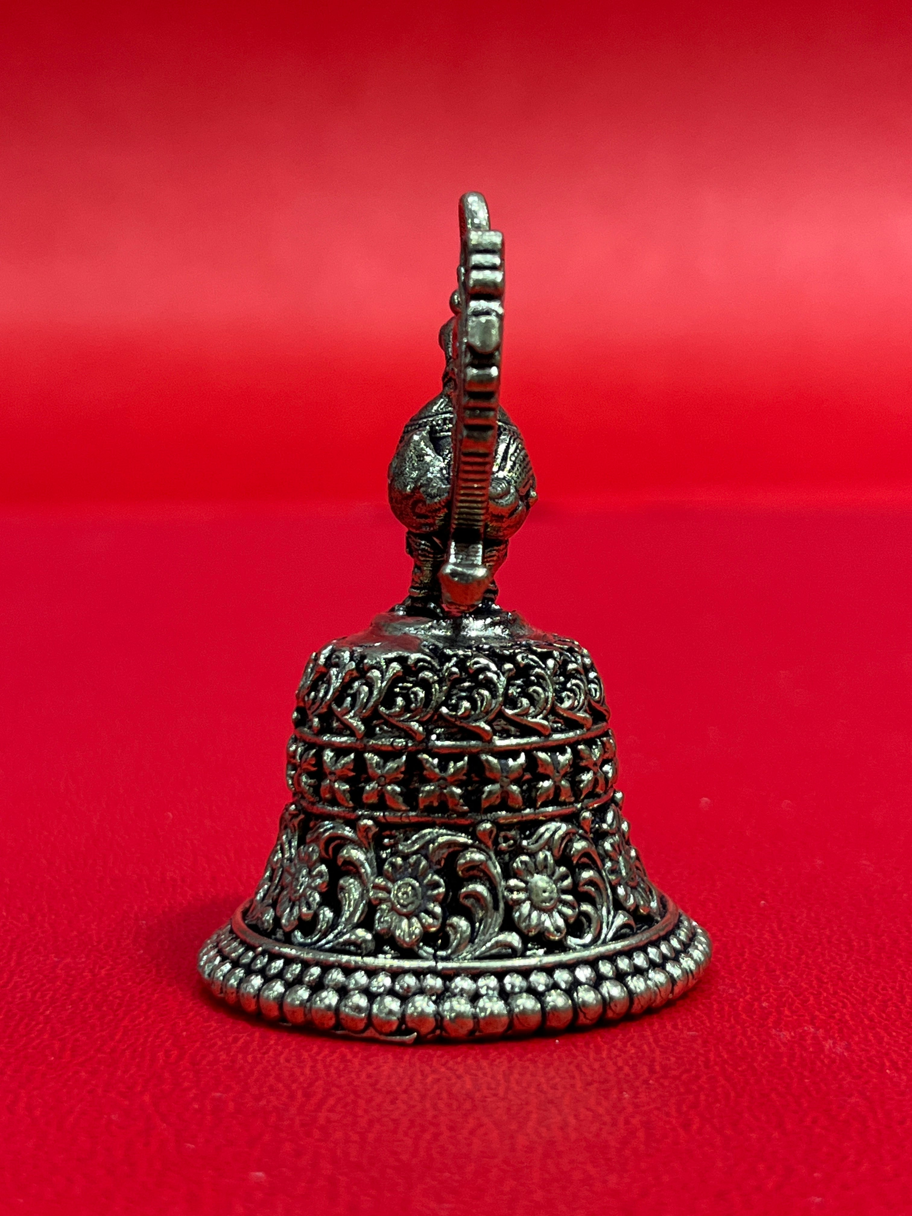 Bell (S)