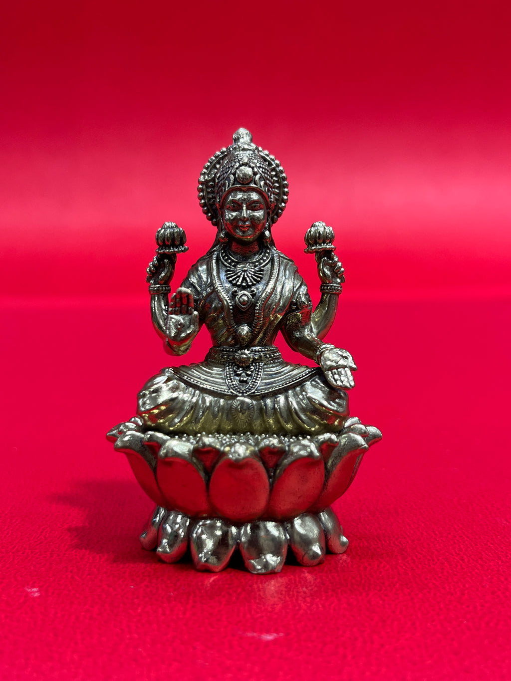 Lakshmi (S)