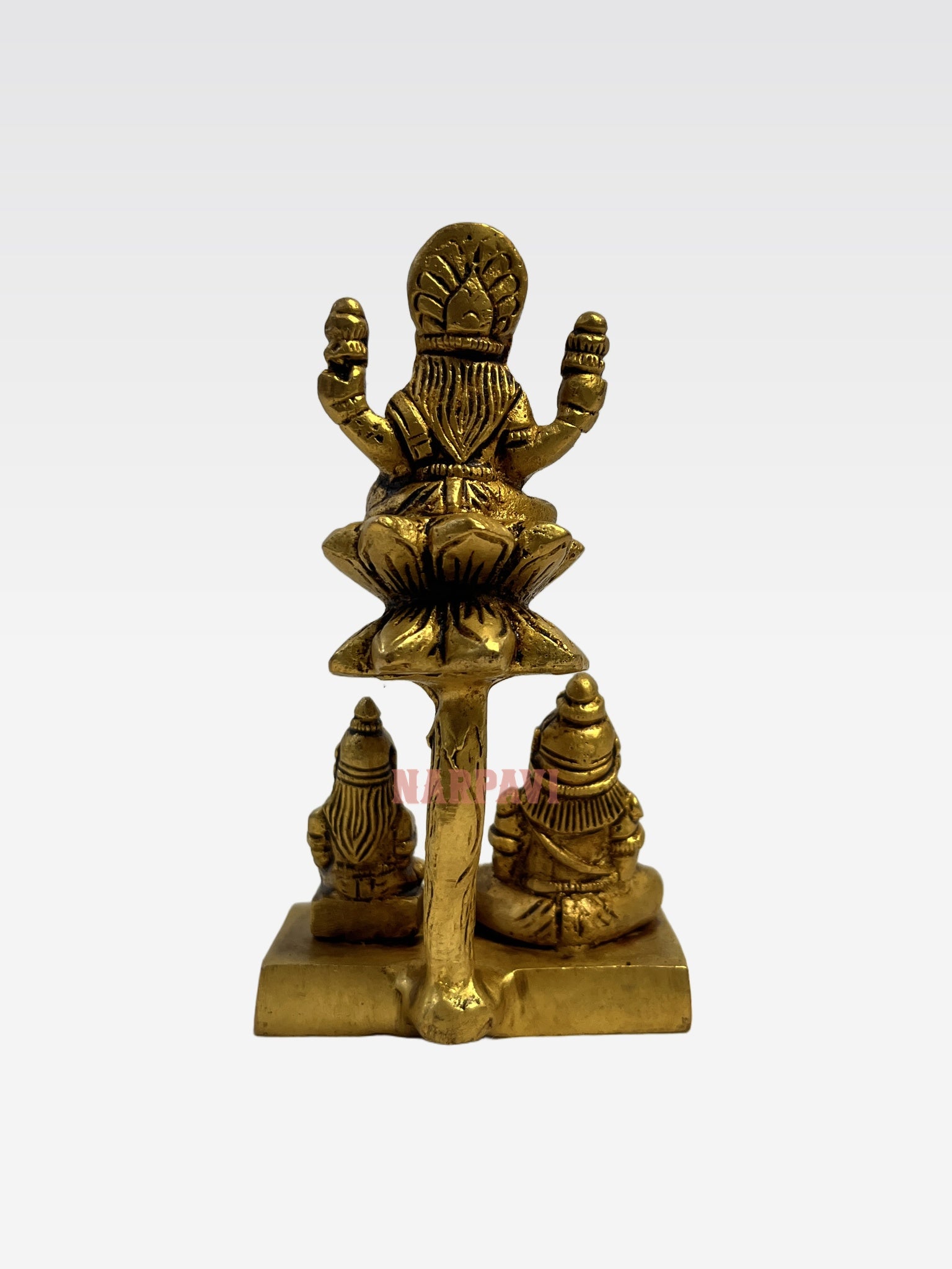 DM LAKSHMI GUBERAN B