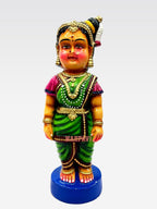 Maama Maami Standing