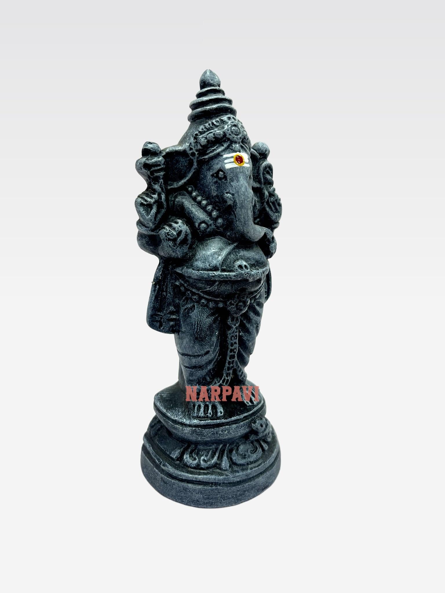 Nindra Vinayagar Small