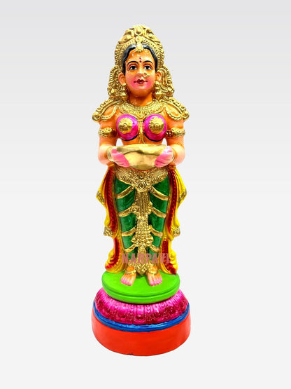 Paavai Vilaku Set 18"